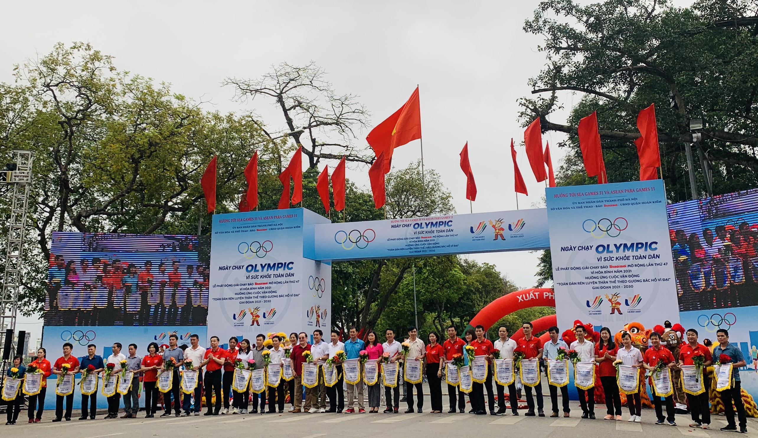 Sôi nổi Giải chạy Báo Hànộimới mở rộng lần thứ 47